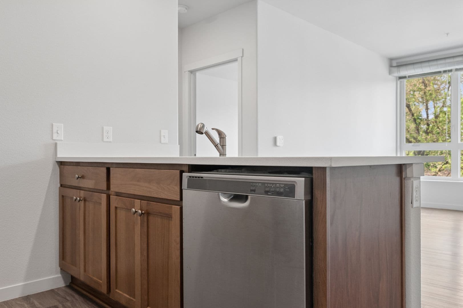 Gresham Apartment: 459 SE 192nd Ave
