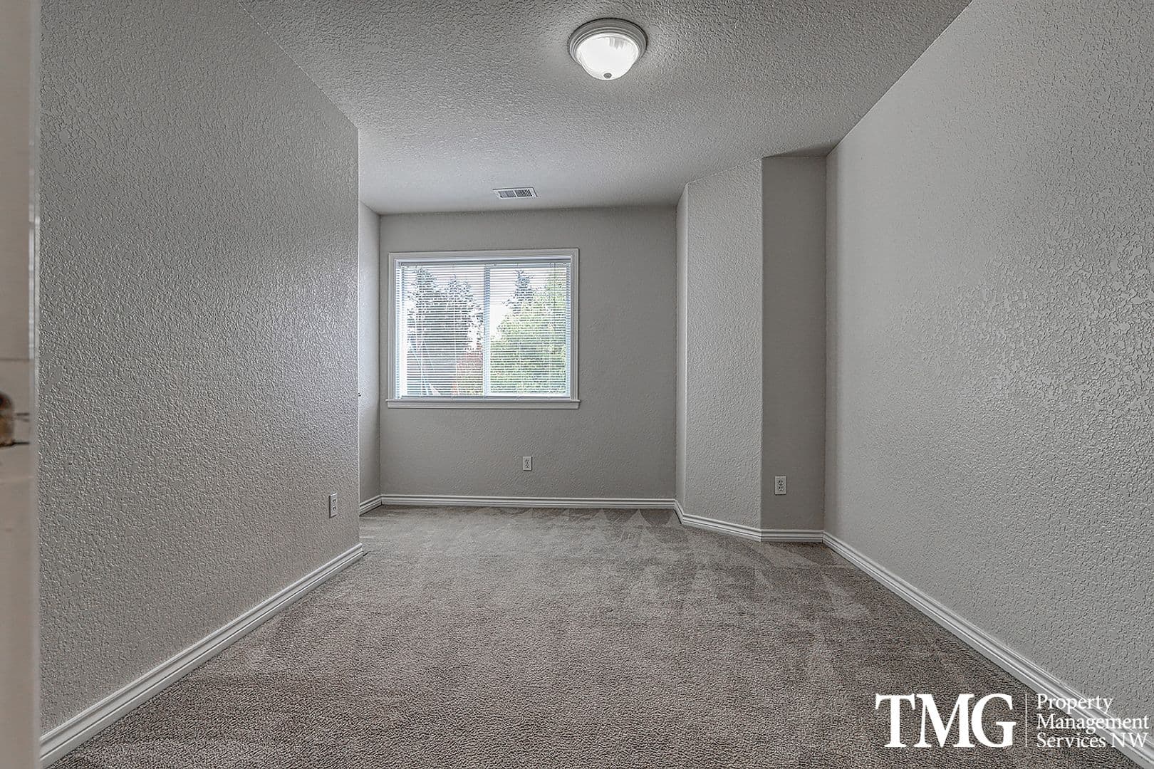 Portland House: 13901 SE Eastridge Street
