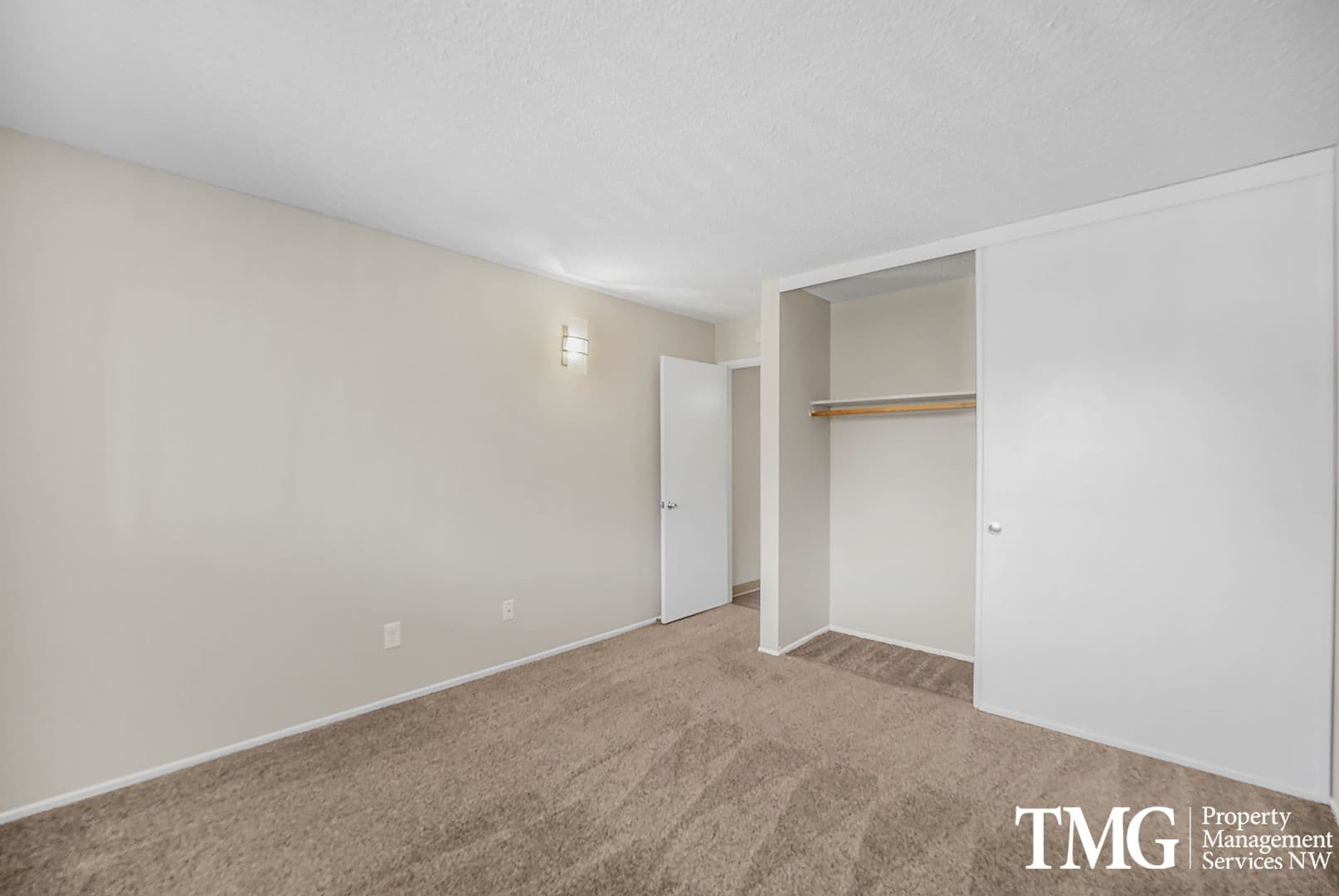 Portland Apartment: 4929 SW Scholls Ferry Rd