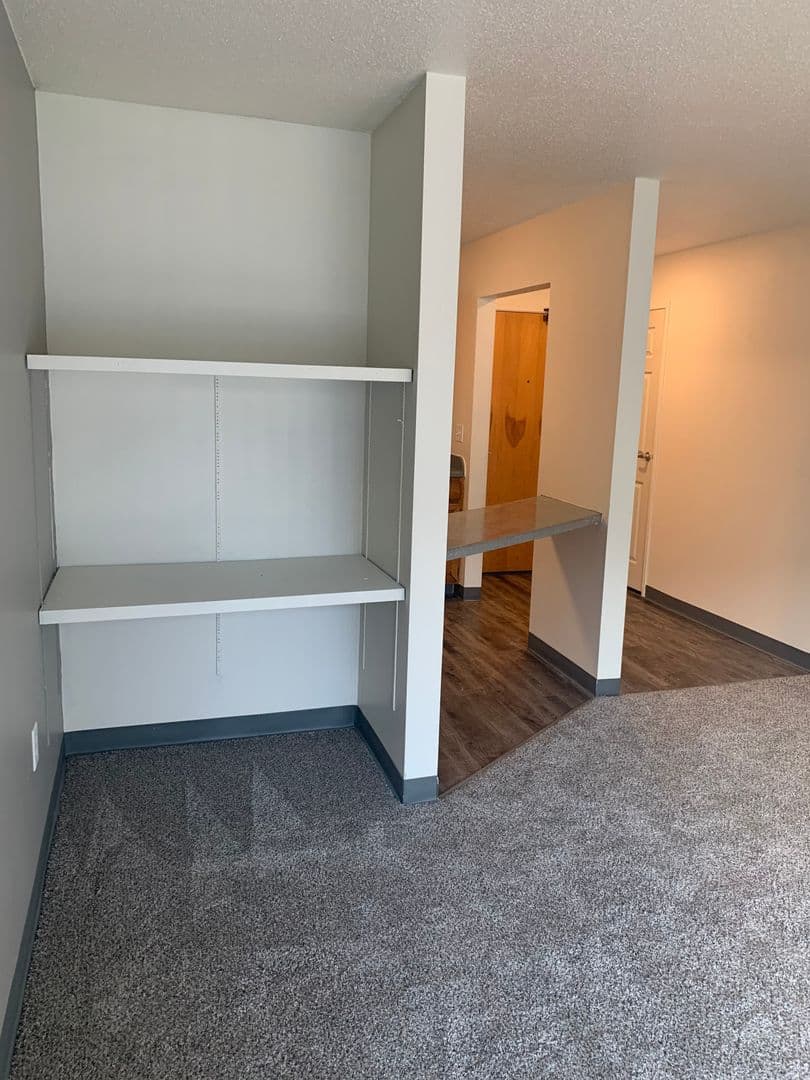 Des Moines Apartment: 1217 24th Street