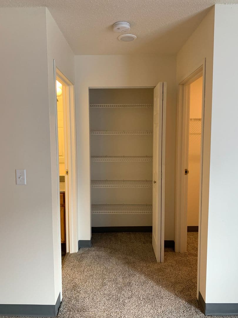 Des Moines Apartment: 1217 24th Street