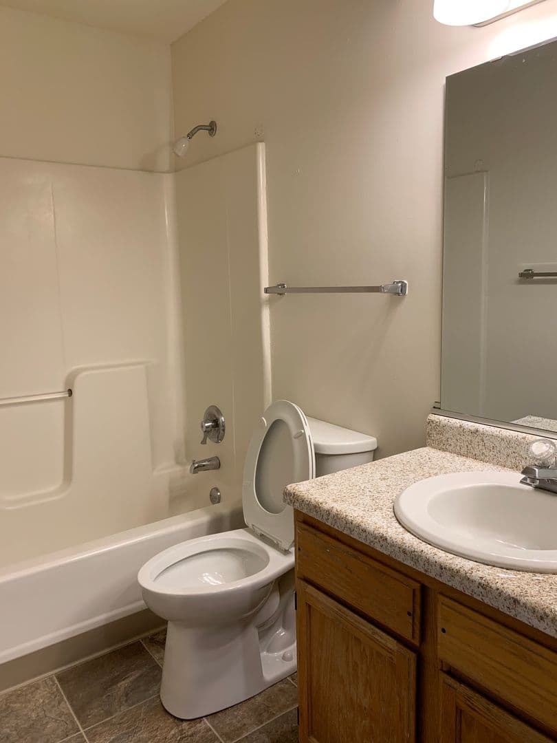 Des Moines Apartment: 1100 24th Street