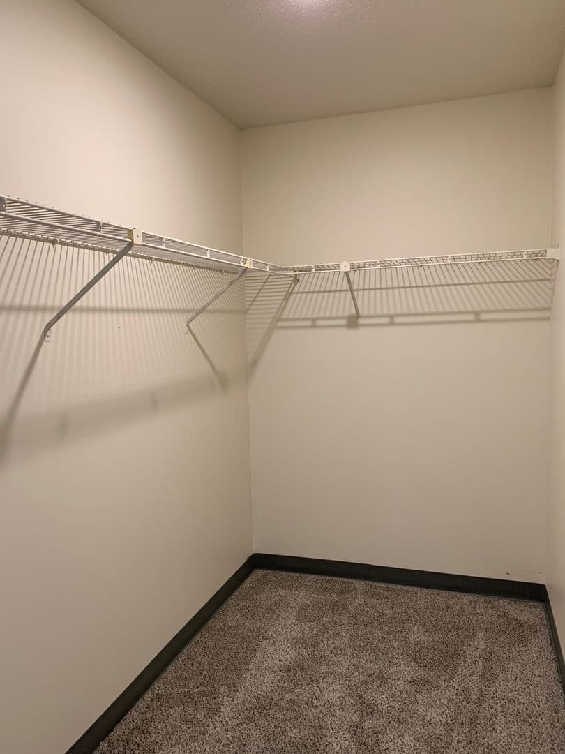 Des Moines Apartment: 1217 24th Street