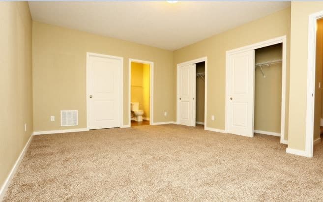 West Des Moines Apartment: 9061 Burkwood Drive