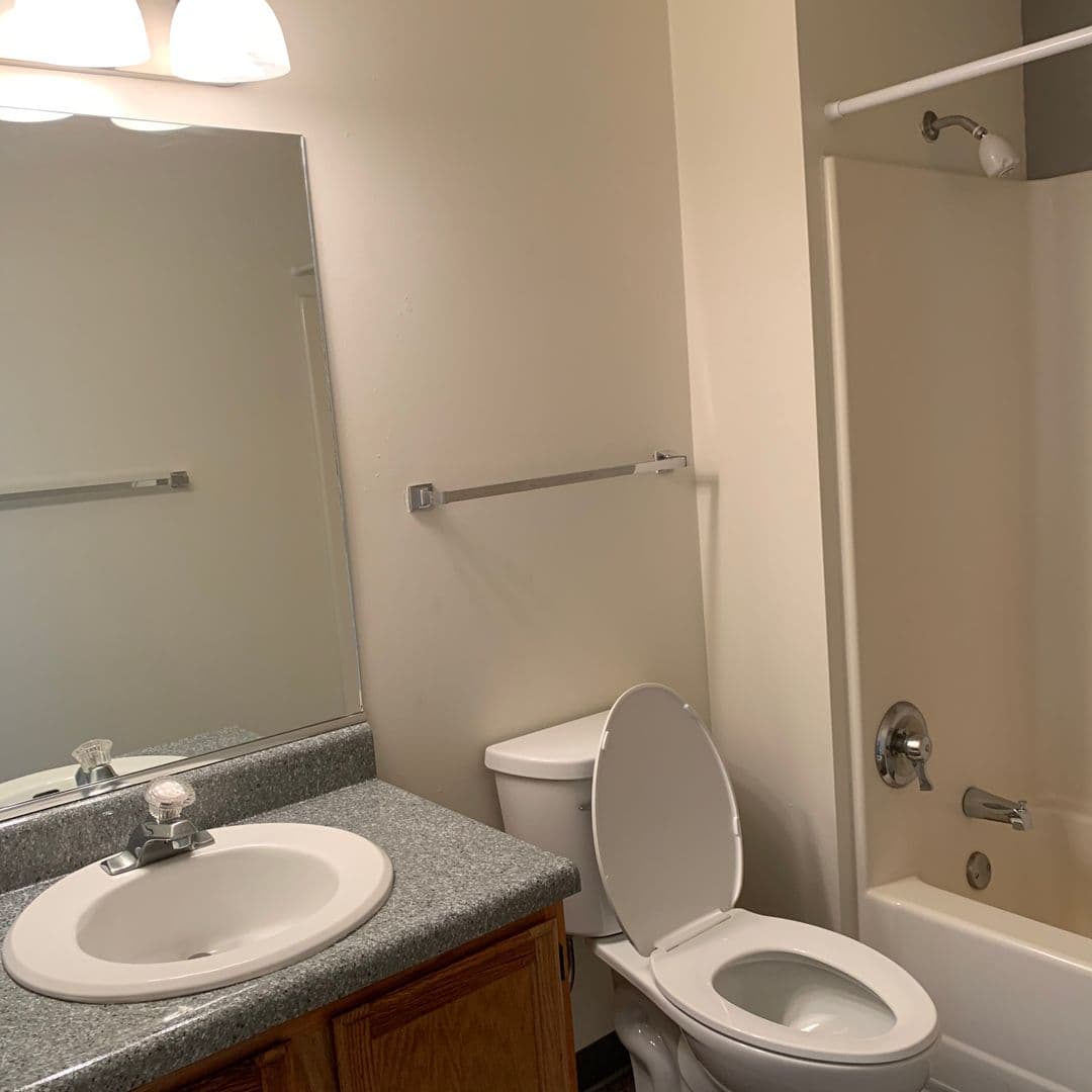 Des Moines Apartment: 1100 24th Street