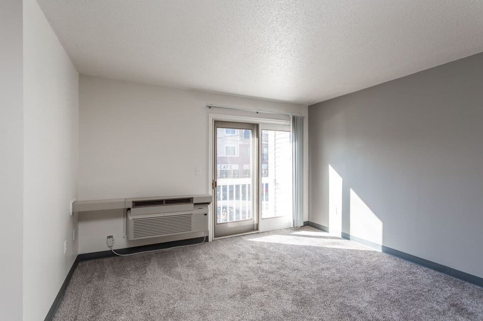 Des Moines Apartment: 1217 24th Street