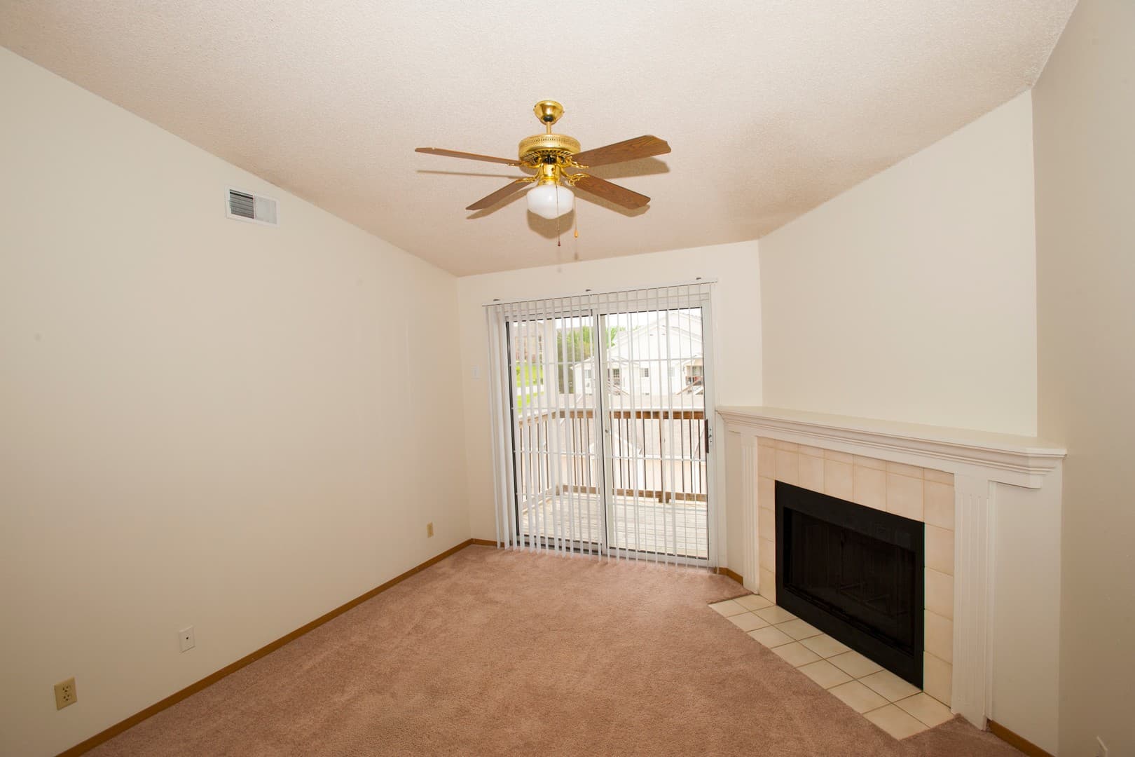 West Des Moines Apartment: 4001 EP True Parkway