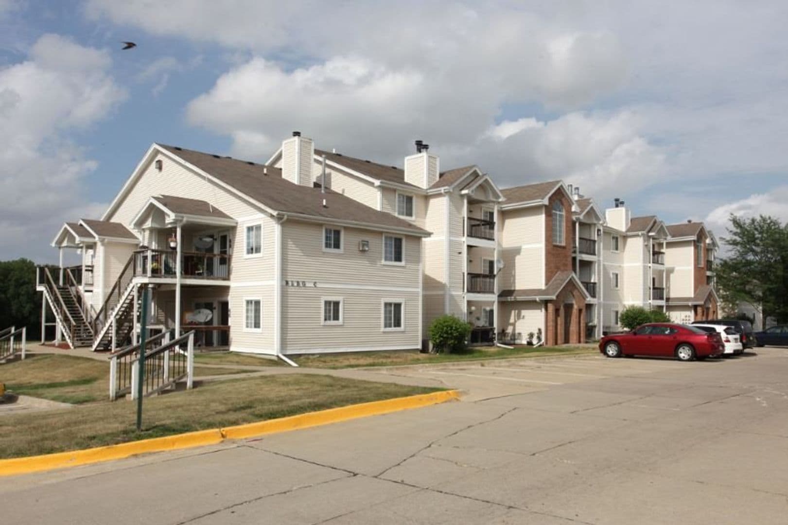 West Des Moines Apartment: 4001 EP True Parkway