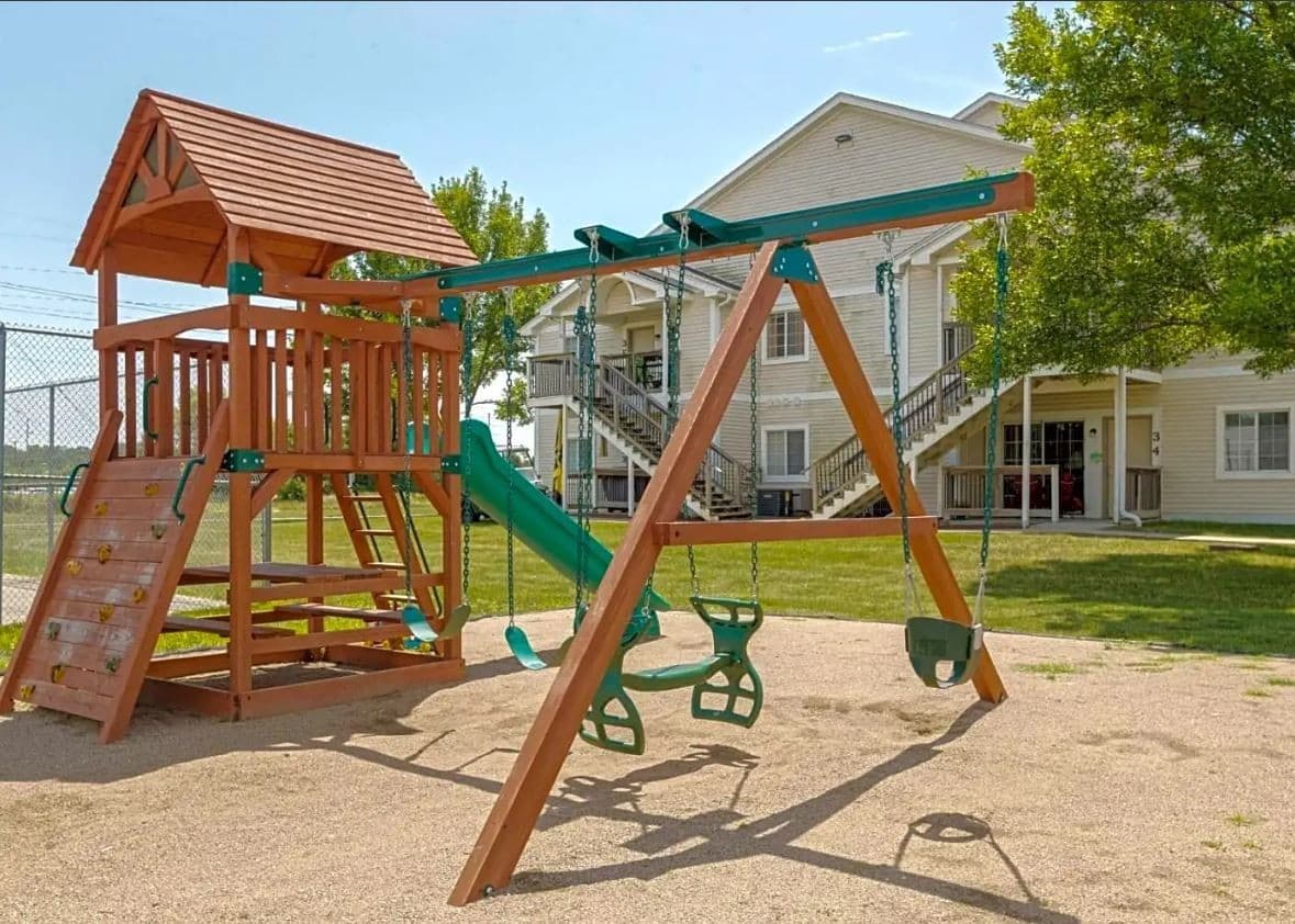West Des Moines Apartment: 4001 EP True Parkway