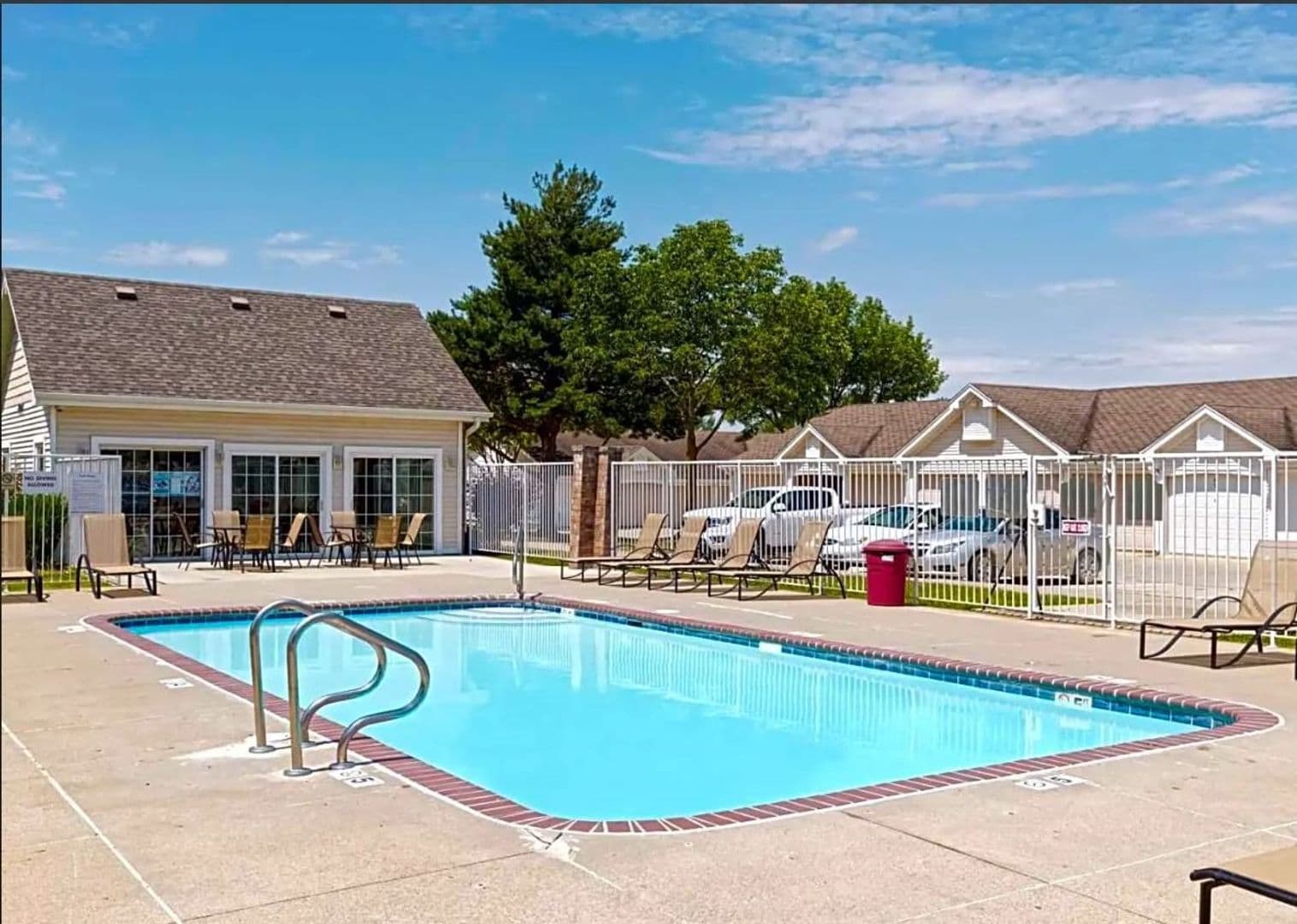 West Des Moines Apartment: 4001 EP True Parkway