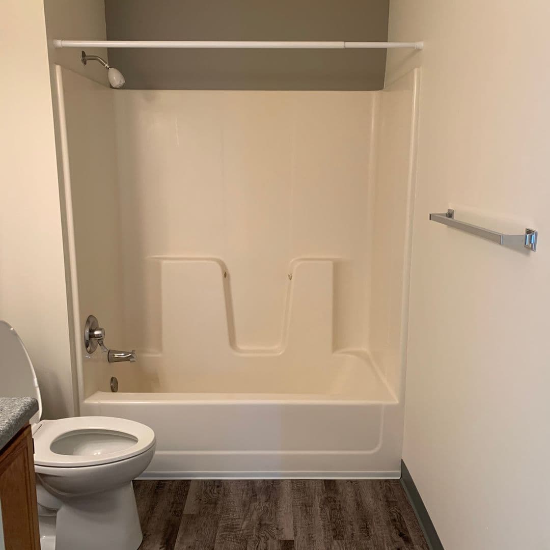 Des Moines Apartment: 1100 24th Street