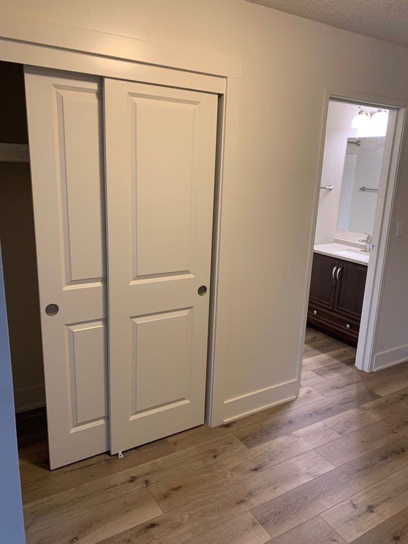 Des Moines Apartment: 200 Grand Avenue