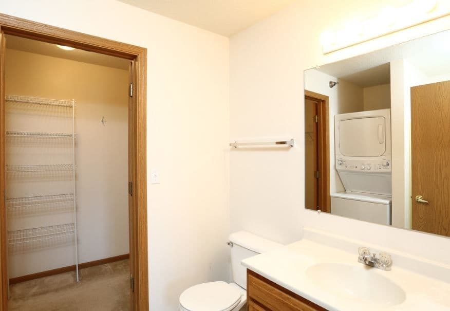 West Des Moines Apartment: 3105 EP True Parkway