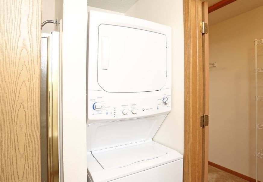 West Des Moines Apartment: 3105 EP True Parkway