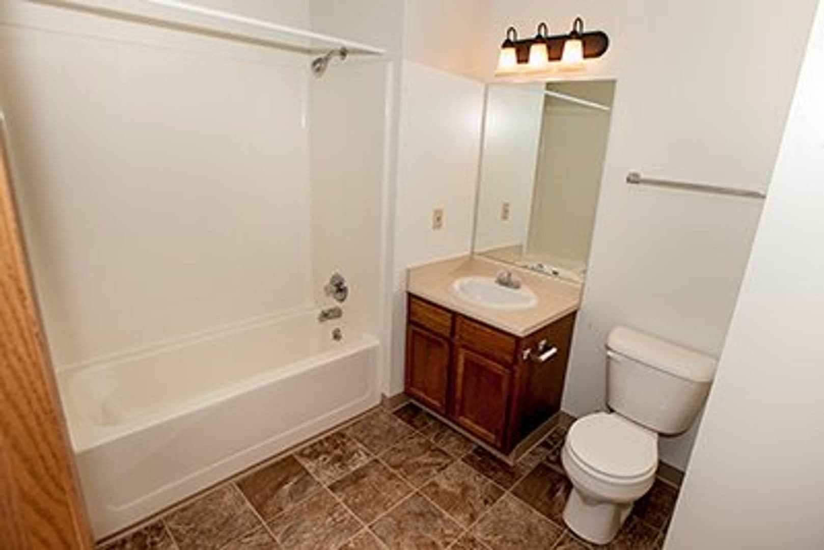Altoona Apartment: 901 7th Avenue S.E.