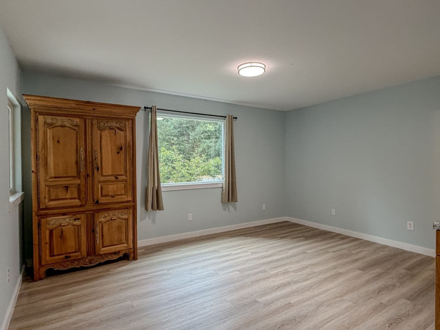 Bothell House: 23411 53rd Ave SE