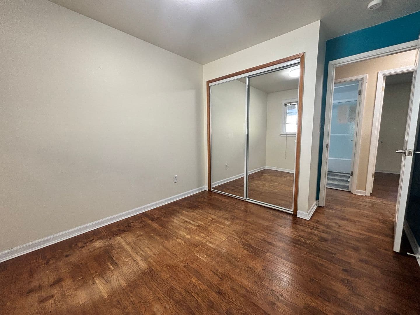Edmonds House: 20216 76th Ave W