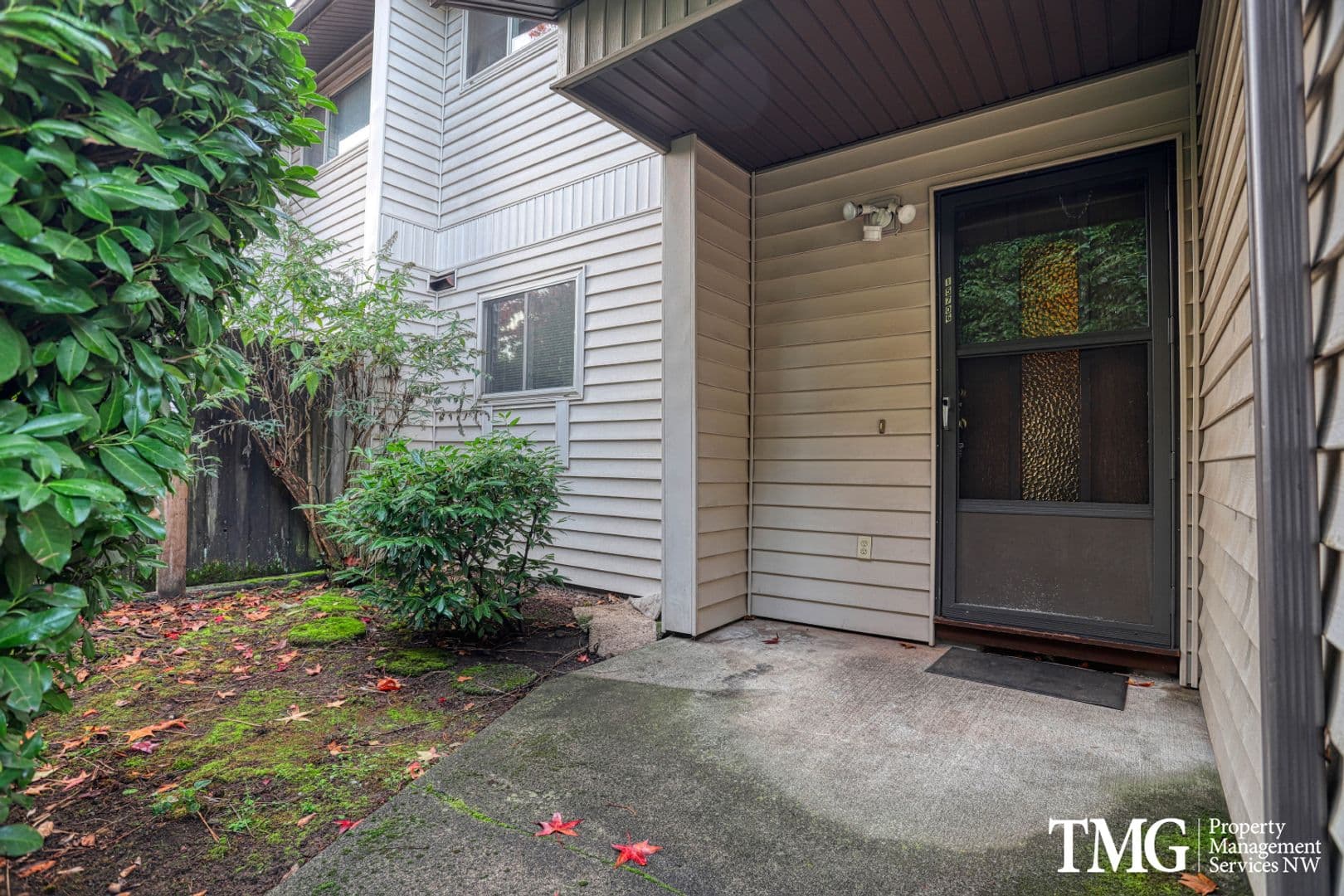Vancouver Apartment: 15702 - 15708 SE 3rd Street