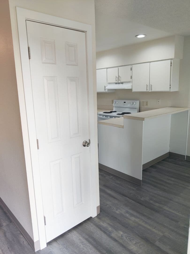 Kennewick Apartment: 507 N Arthur St