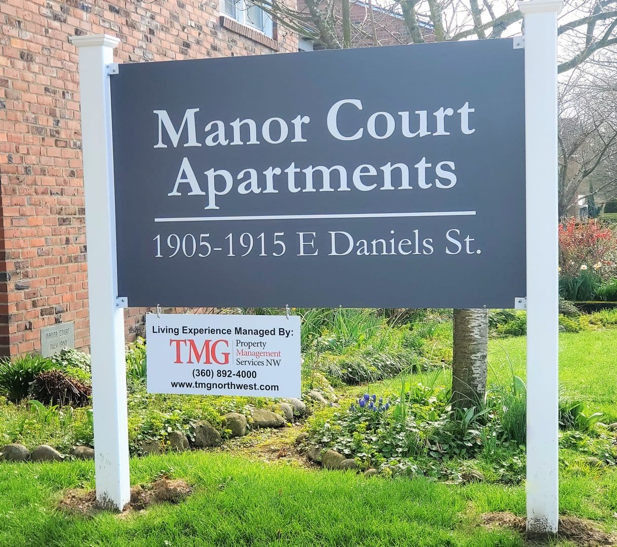 Vancouver Apartment: 1905-1915 Daniels St