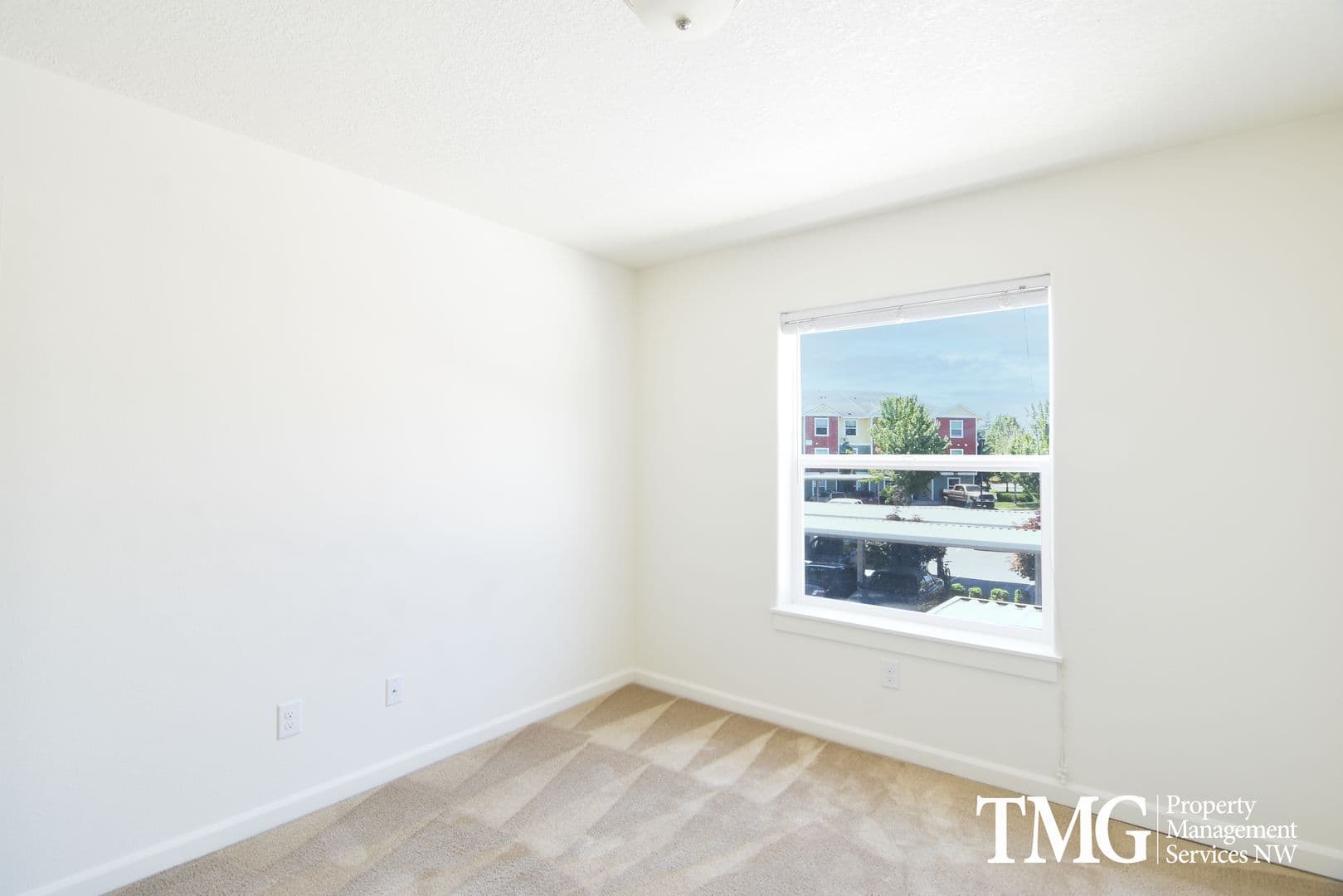 Battle Ground Apartment: 1017 SE 12th Ave