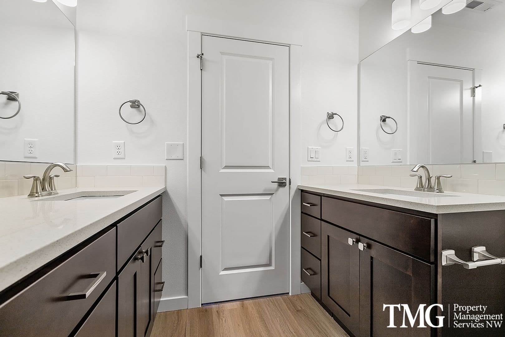 Vancouver Apartment: 5119 NE Saint James Road
