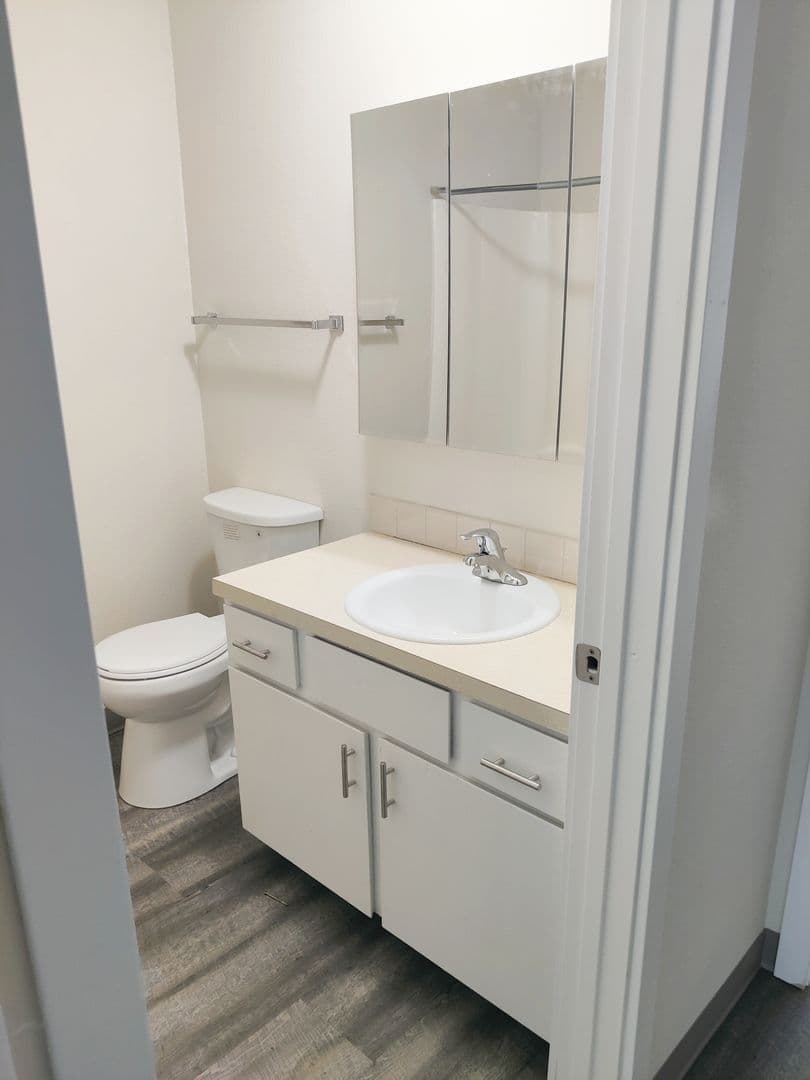 Kennewick Apartment: 507 N Arthur St