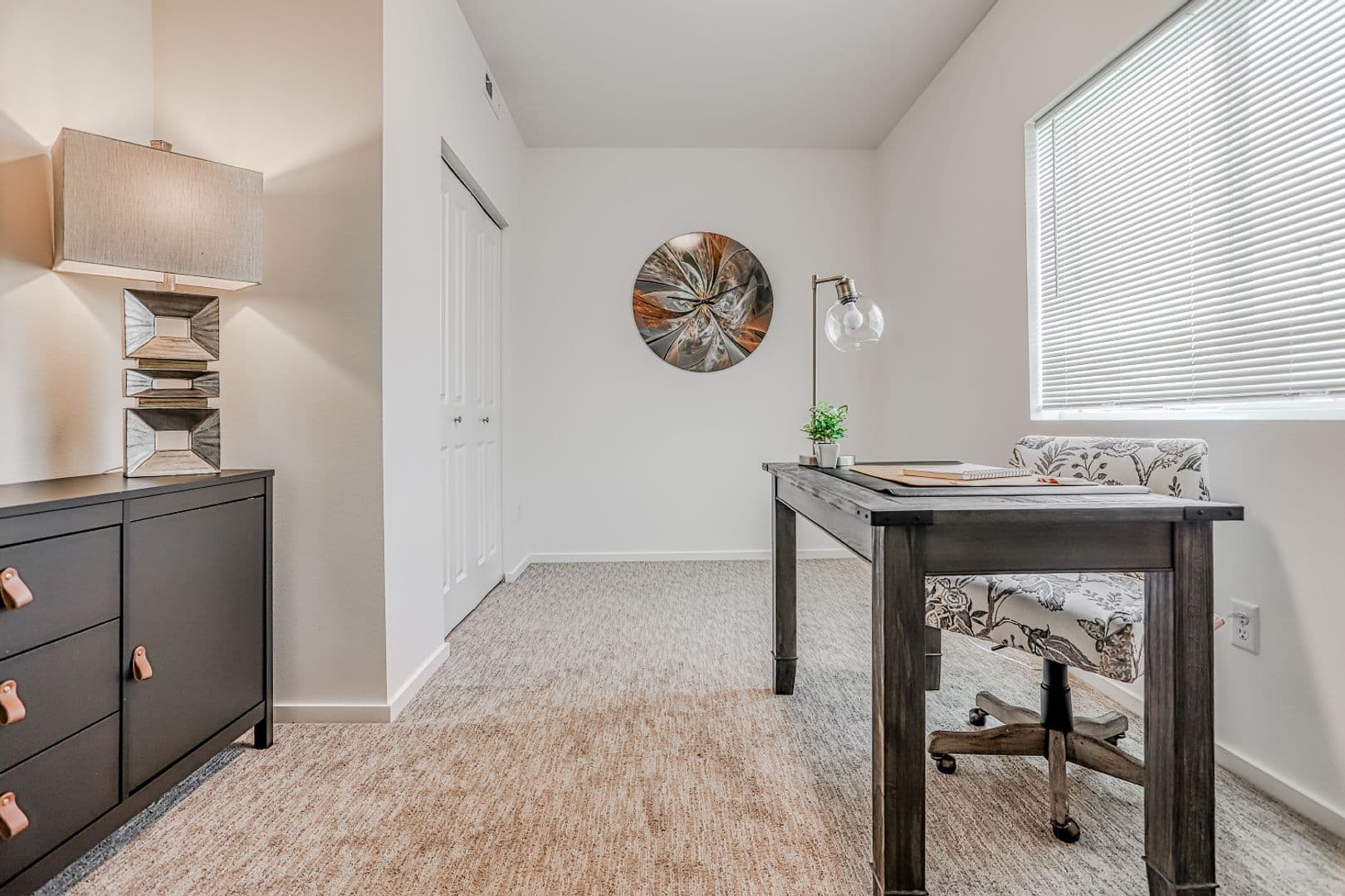 Kennewick Apartment: 2652 W 15th Ave