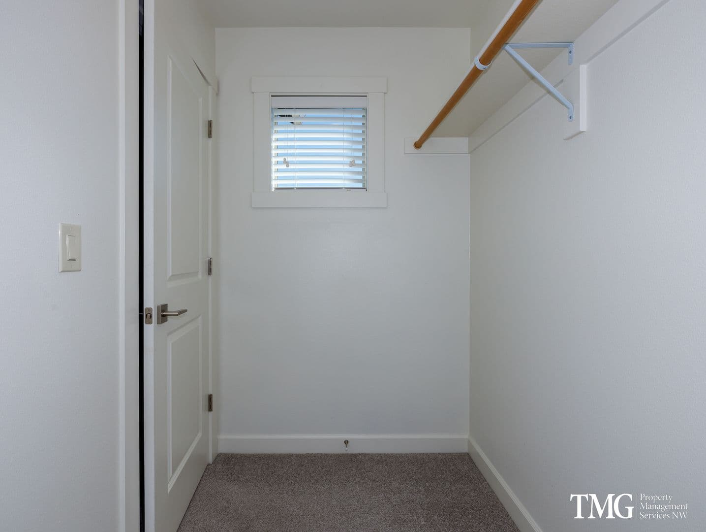 Vancouver House: 5605 NE 58th Way