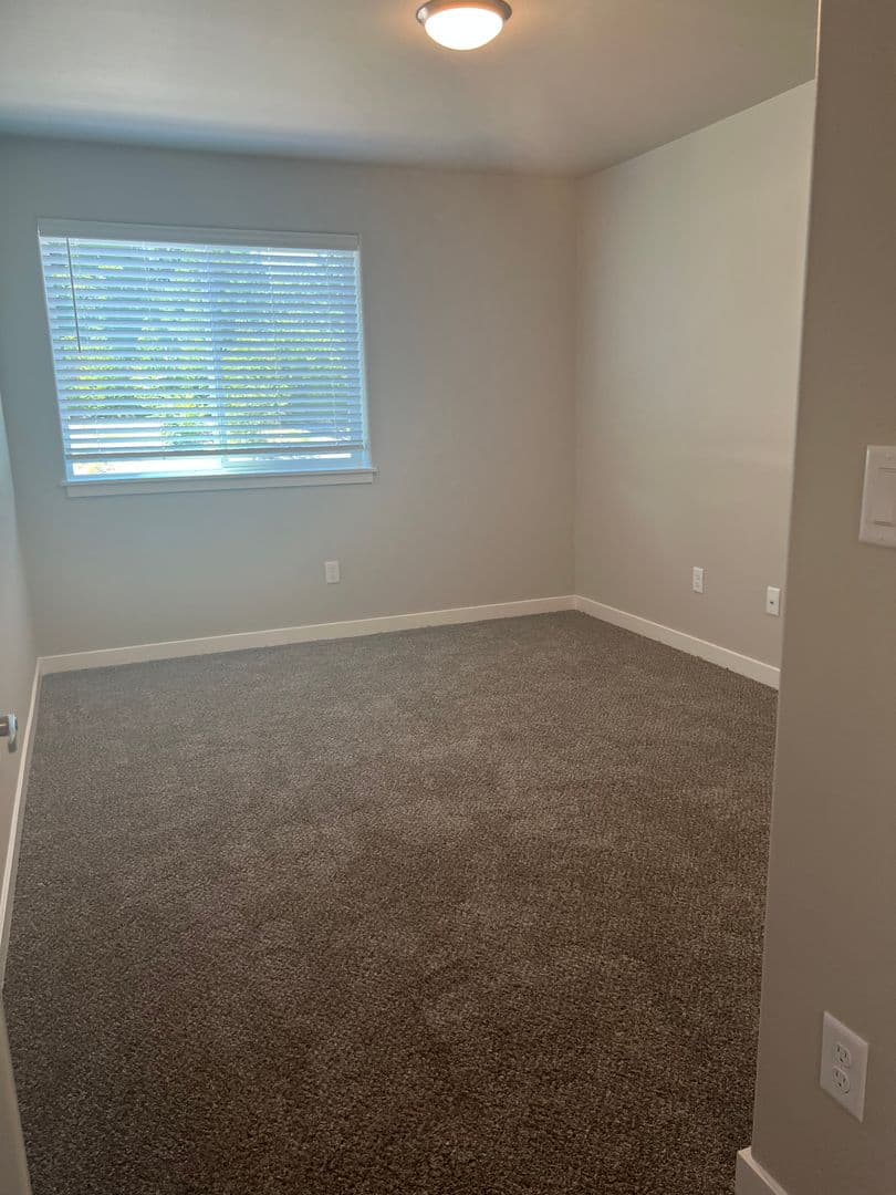 Vancouver Apartment: 9615 NE 25th Ave
