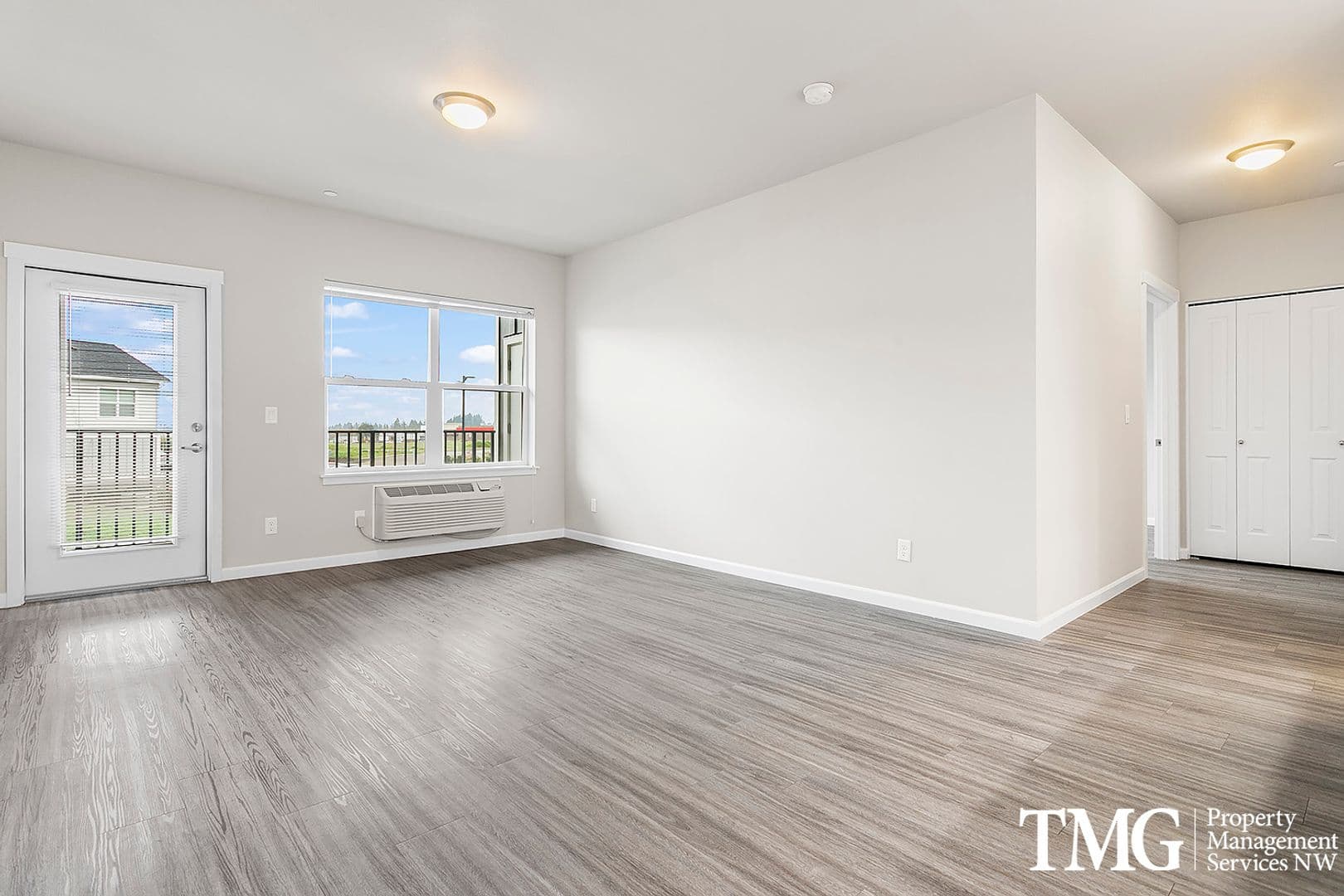 Ridgefield Apartment: 540 S Royle Rd