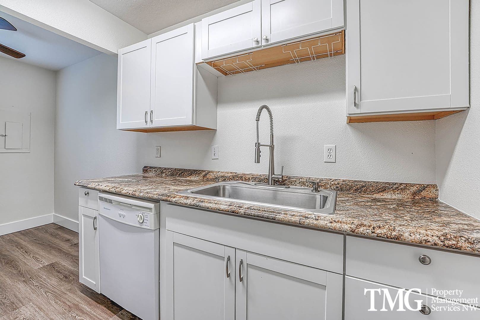 Washougal House: 697 32nd Street #2