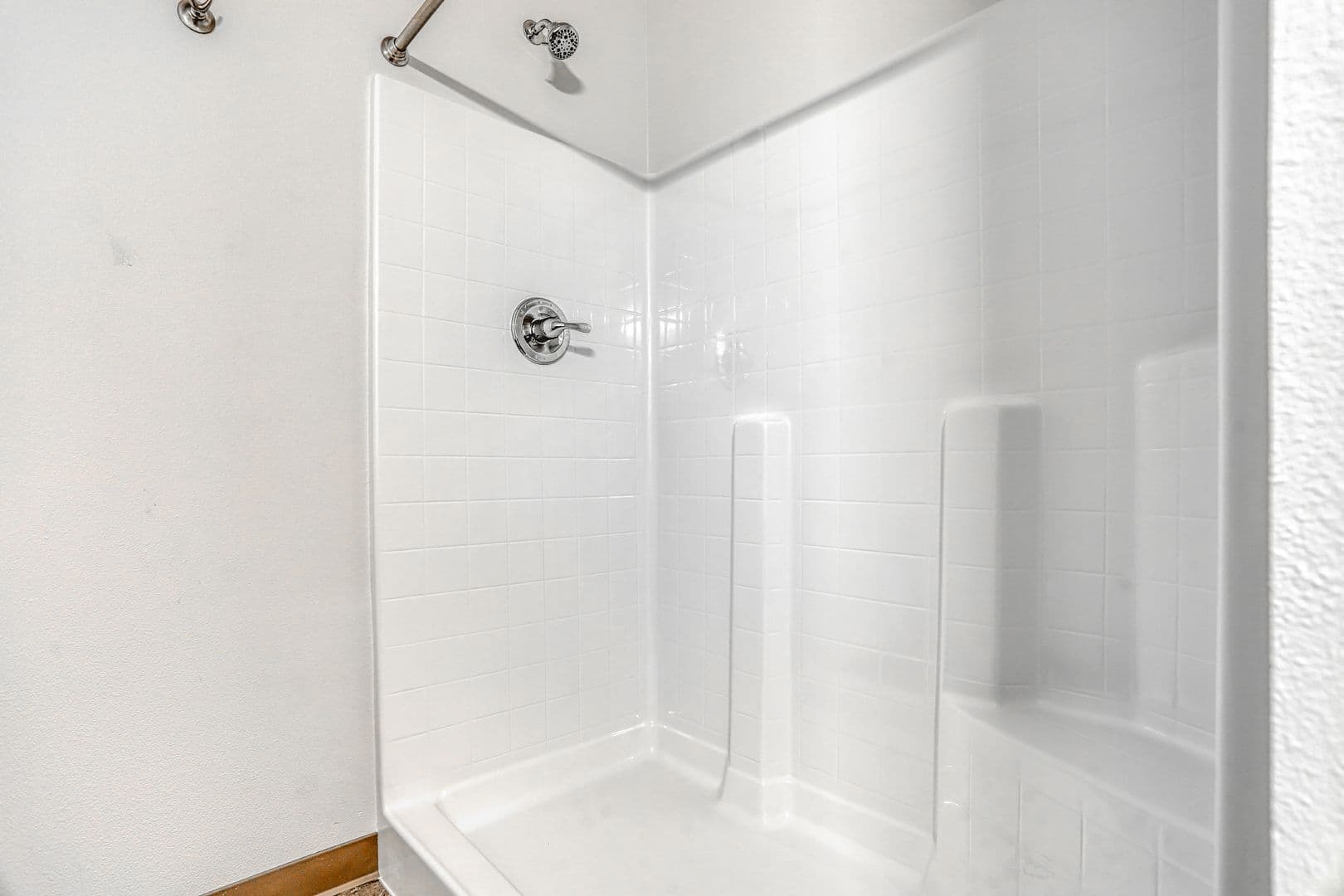 Kennewick Apartment: 7960 W 10th Ave