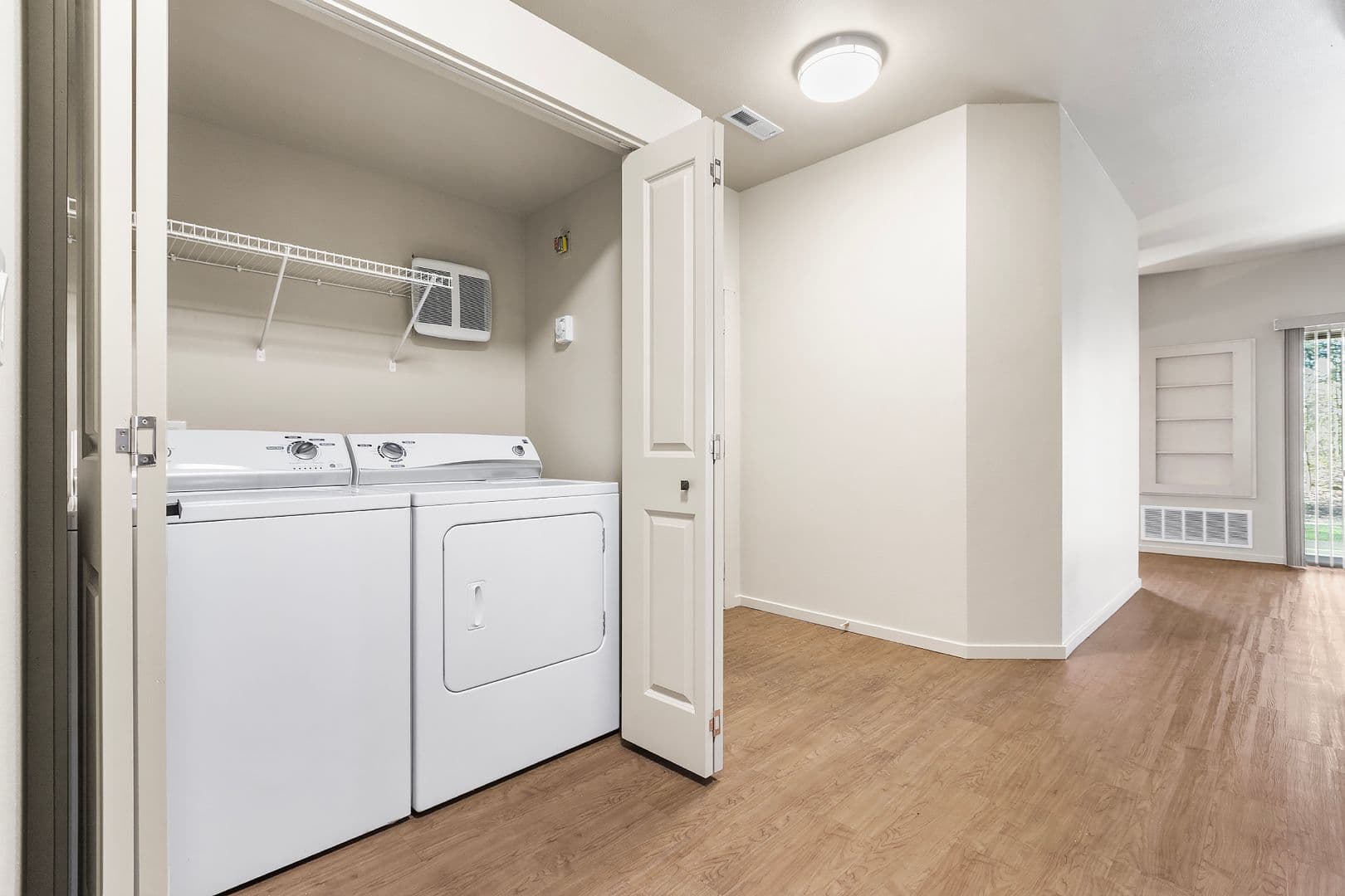 Vancouver Apartment: OLP 5264 NE 121st Avenue