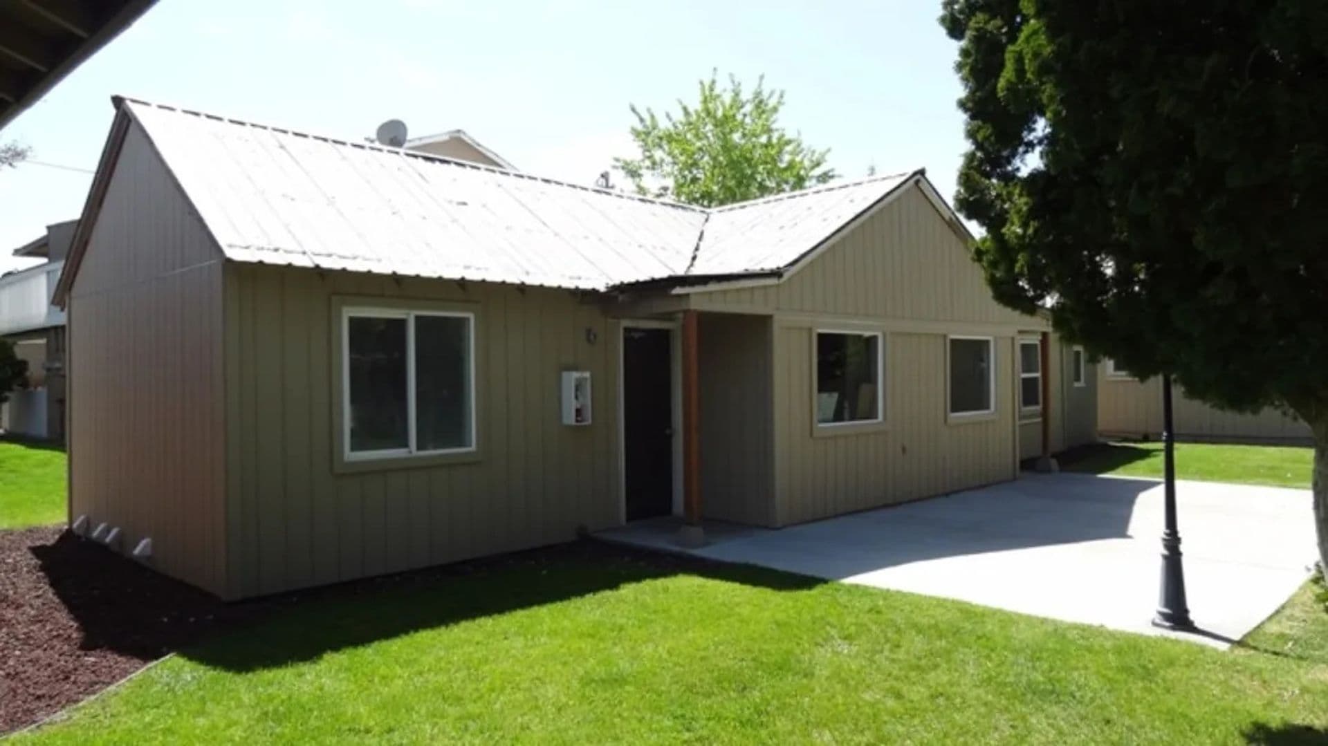 Kennewick Apartment: 12 S Morain St