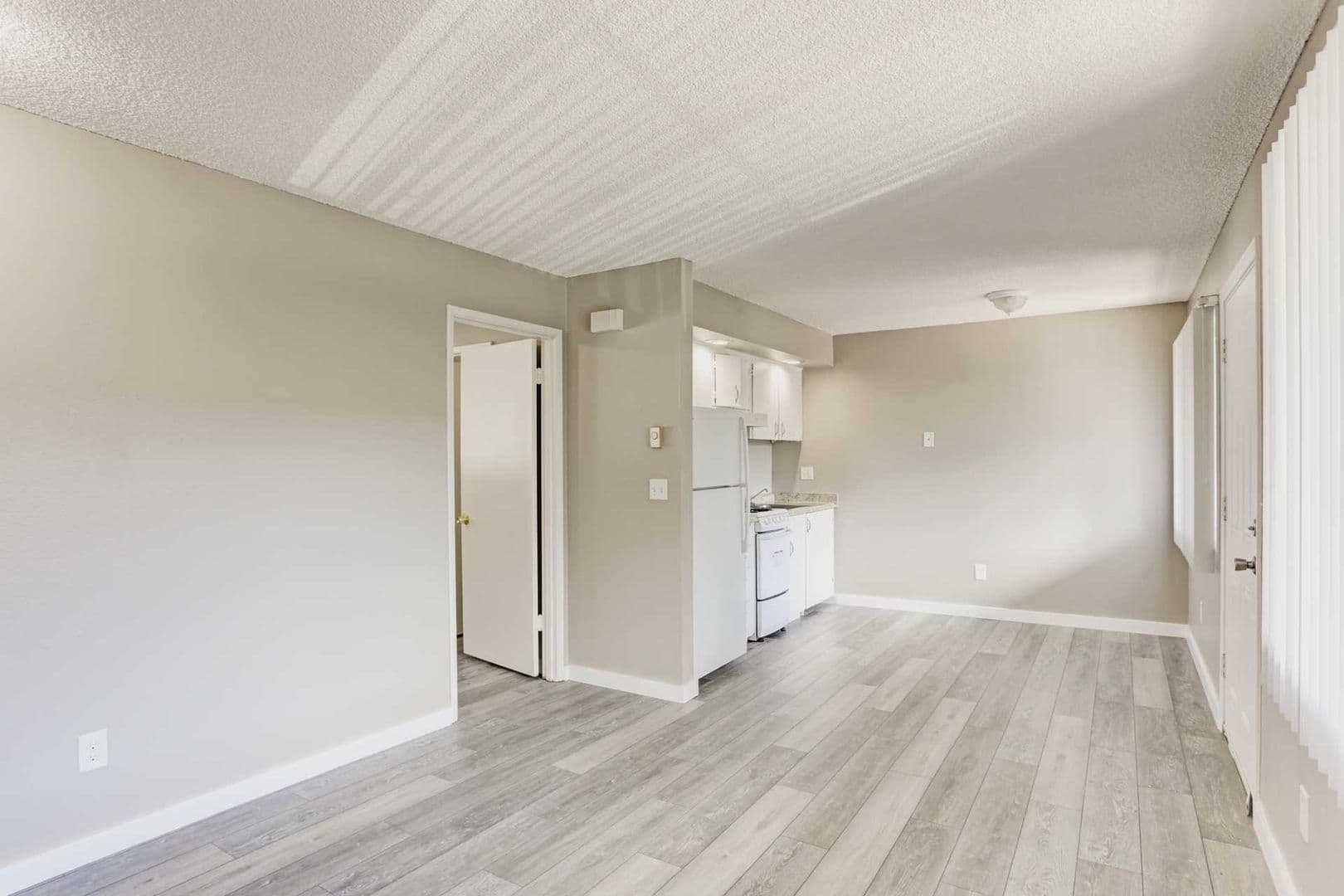 Vancouver Apartment: 2008 - 2010 E Fourth Plain Blvd