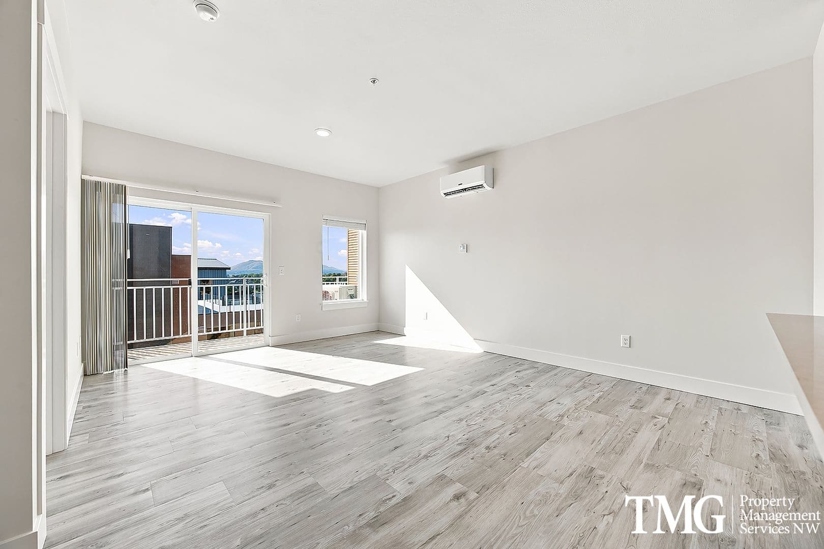 Kennewick Apartment: 7918 W 10th Ave