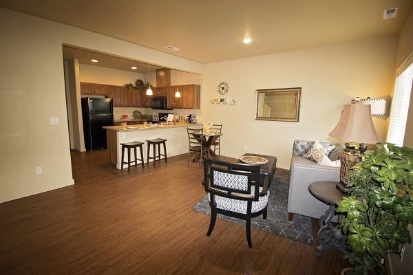 Battle Ground Apartment: 1108 SE 8th CMN