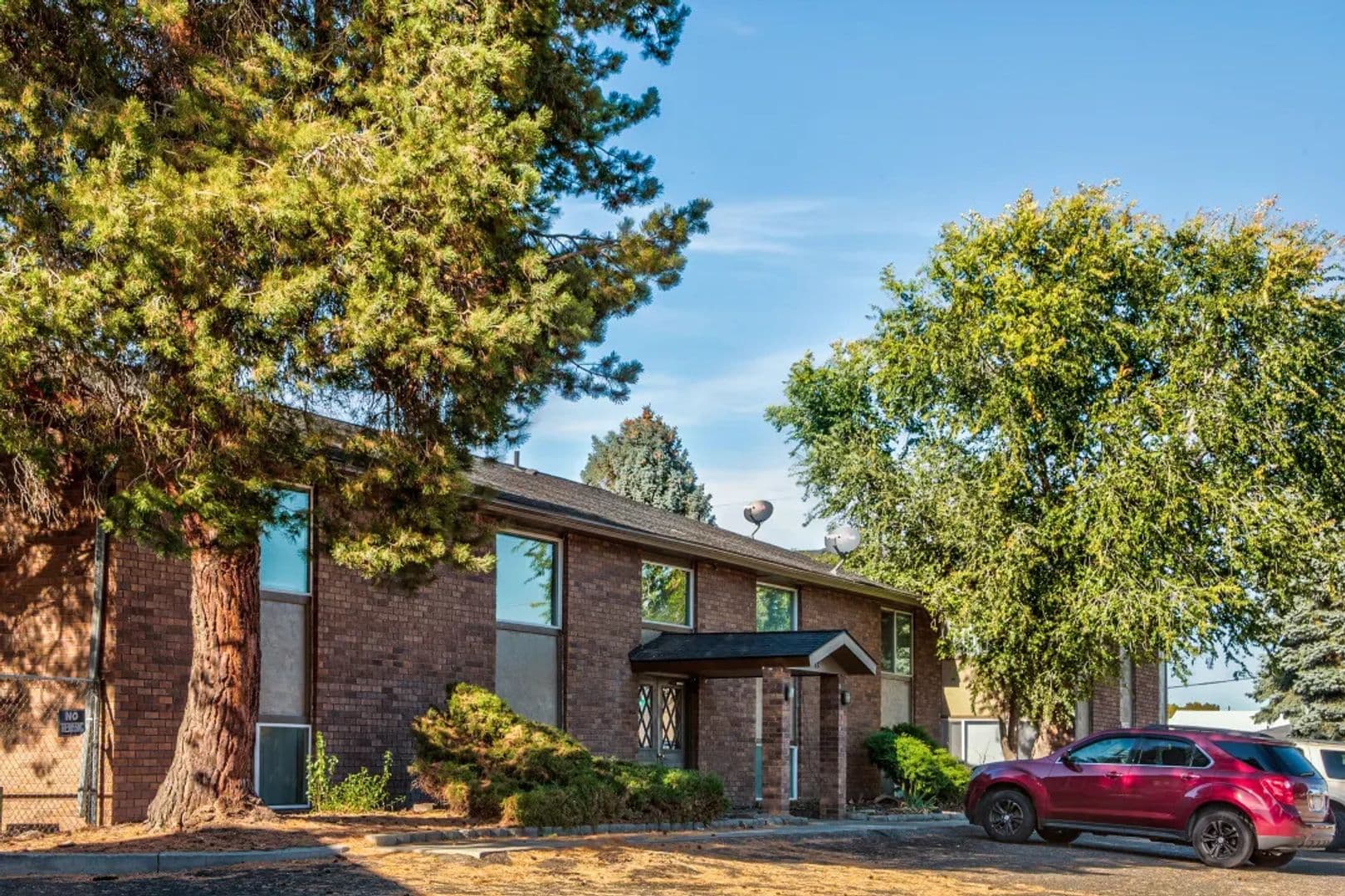 Kennewick Apartment: 12 S Morain St