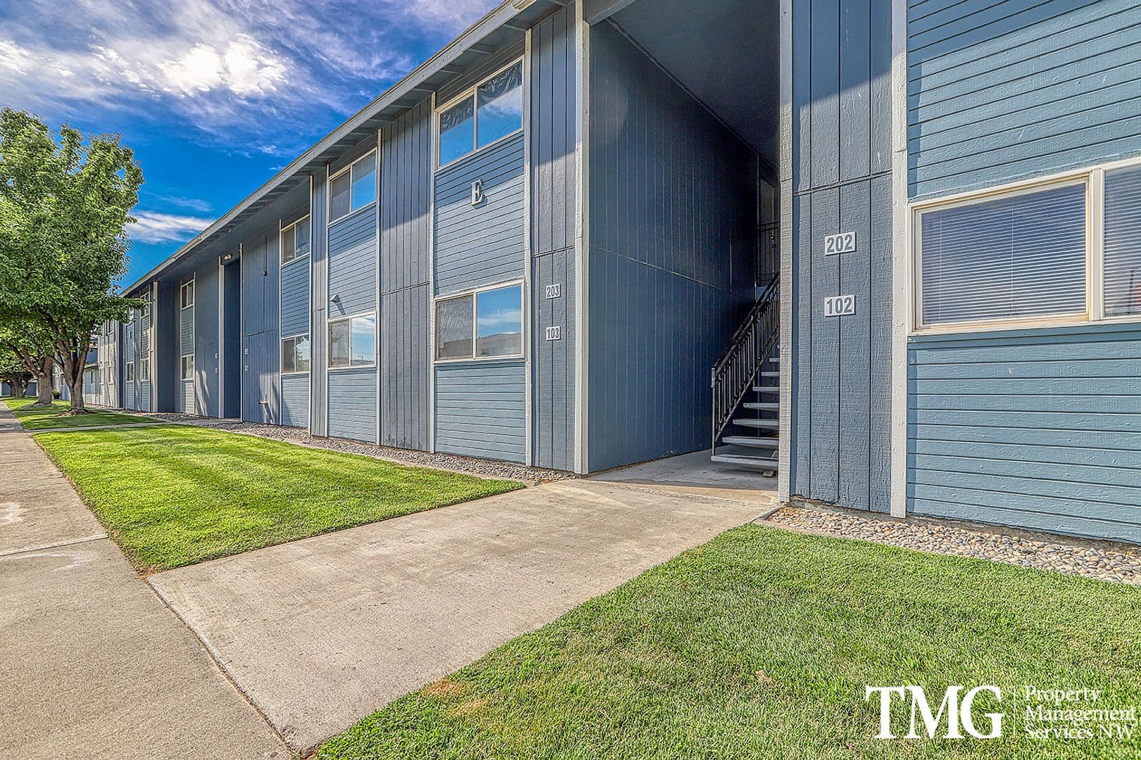 Kennewick Apartment: 440 N Volland