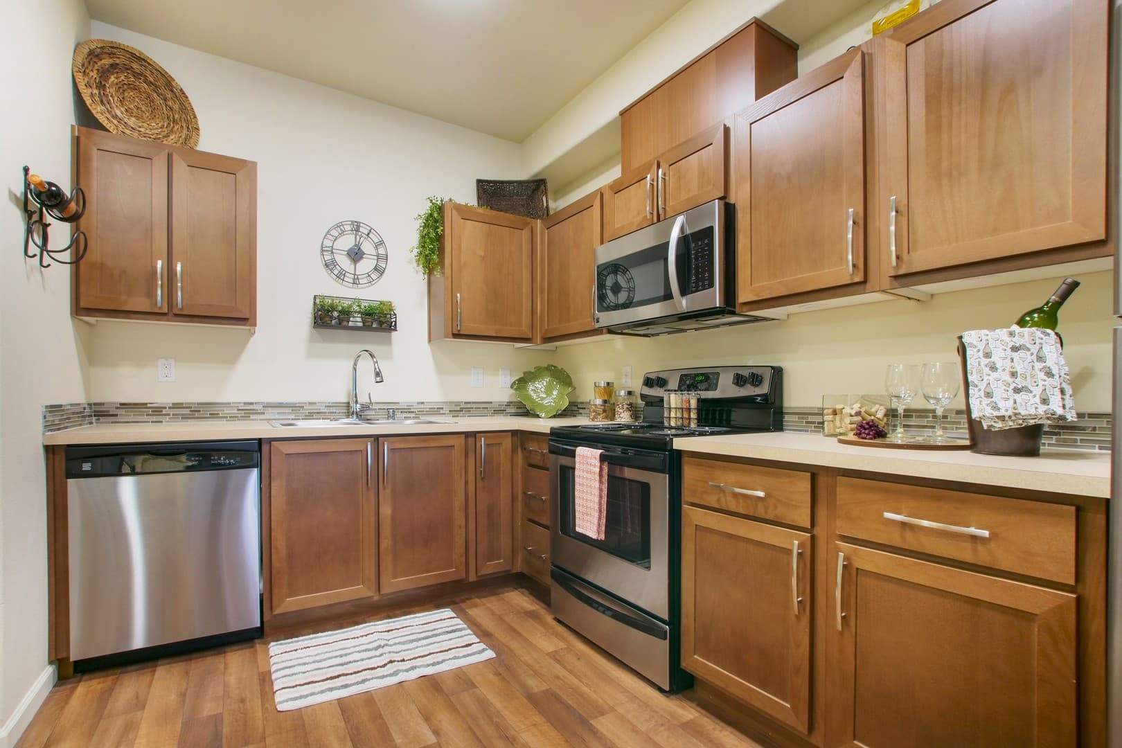 Camas Apartment: 3009 NE 3rd Ave