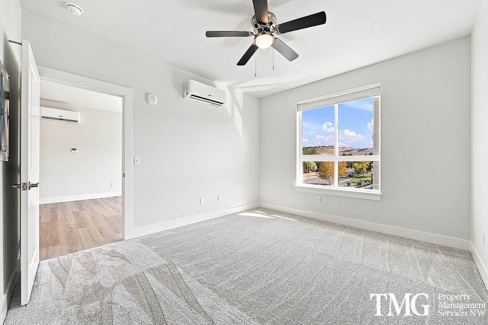 Kennewick Apartment: 7918 W 10th Ave