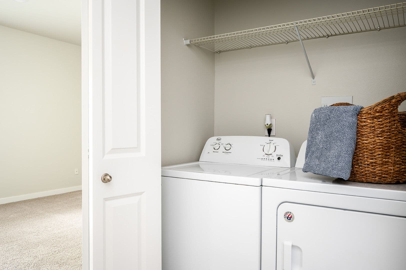 Vancouver Apartment: 4705 NE Leverich Park Way