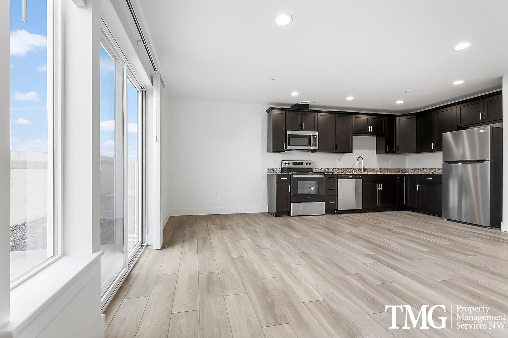 West Richland Townhome: 977 Creer Way - A-103
