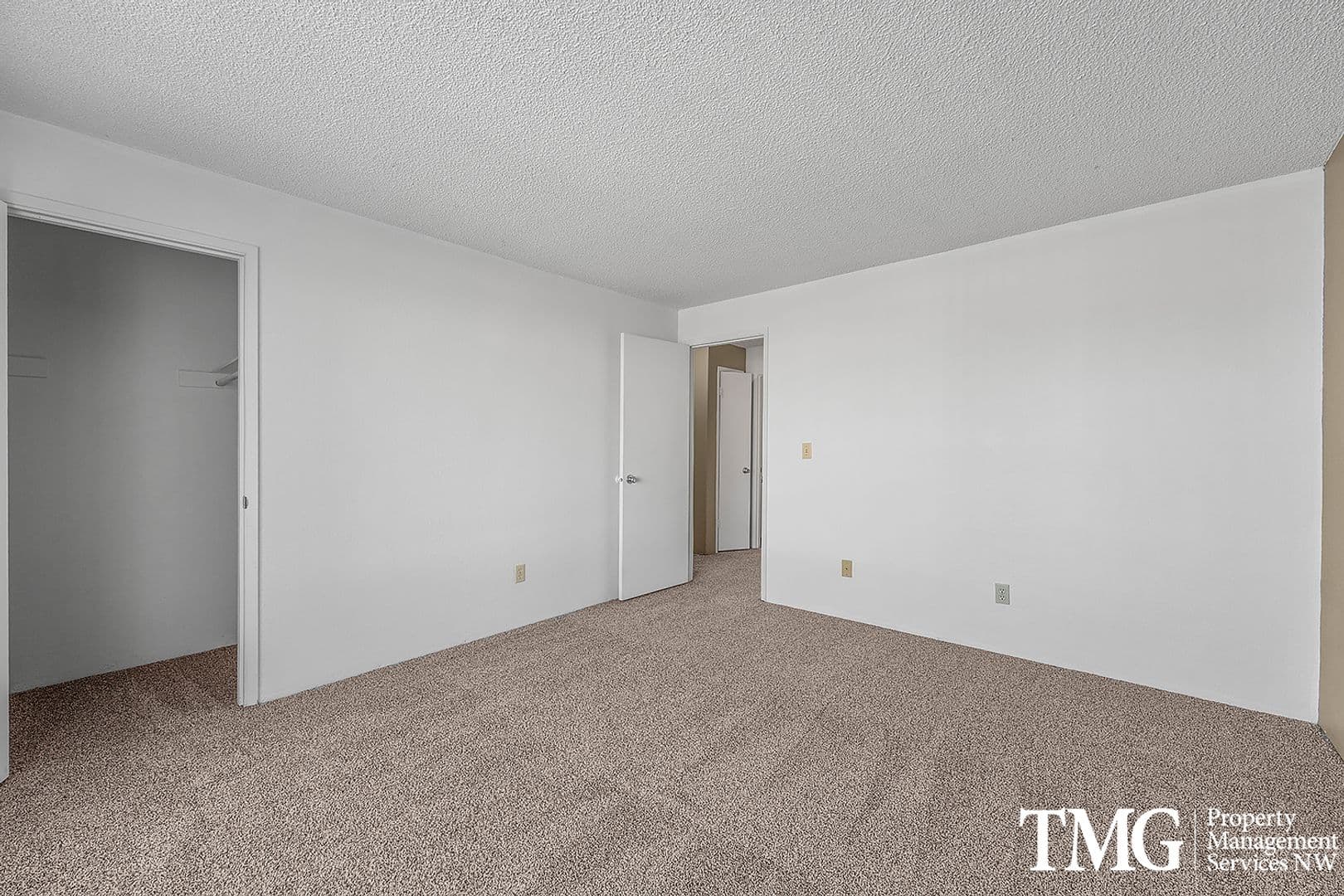 Kennewick Apartment: 803 S Olympia St
