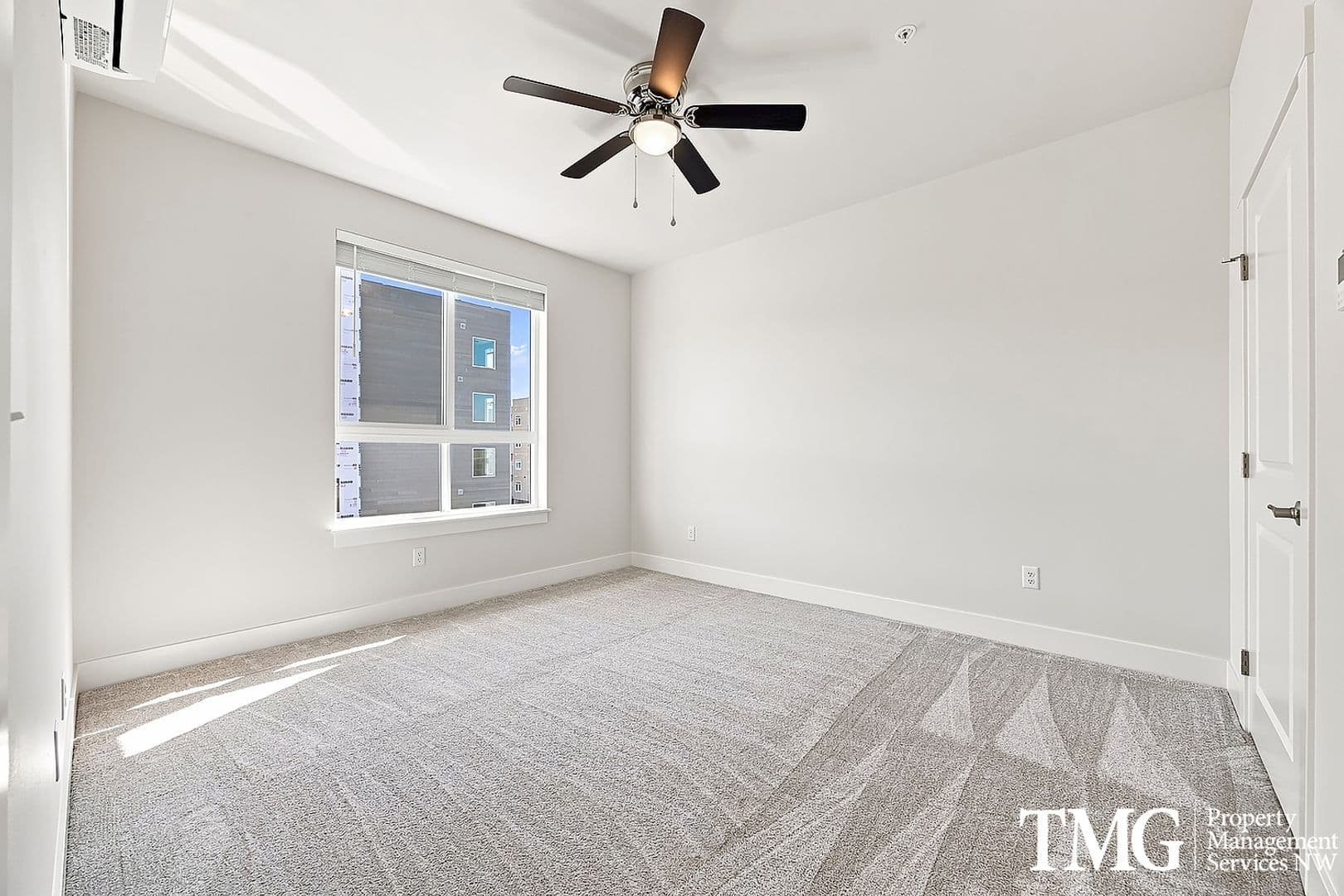 Kennewick Apartment: 7918 W 10th Ave
