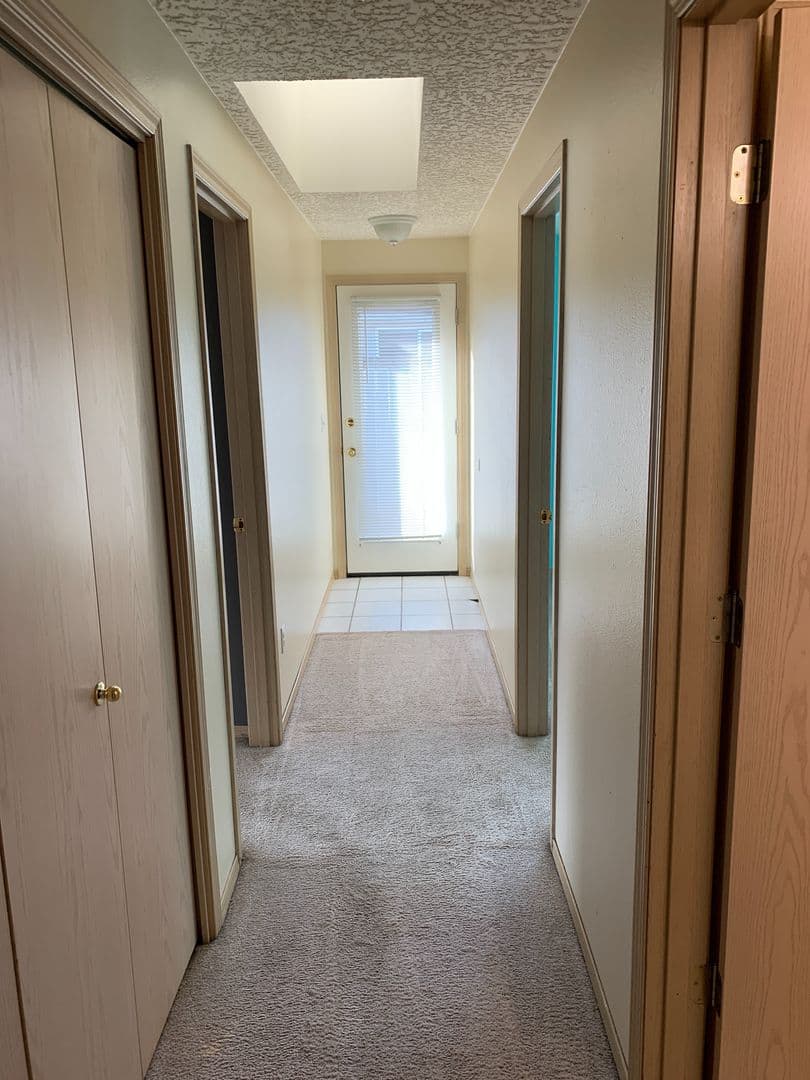 Vancouver Apartment: 804 NE 164th Avenue, #A & #B