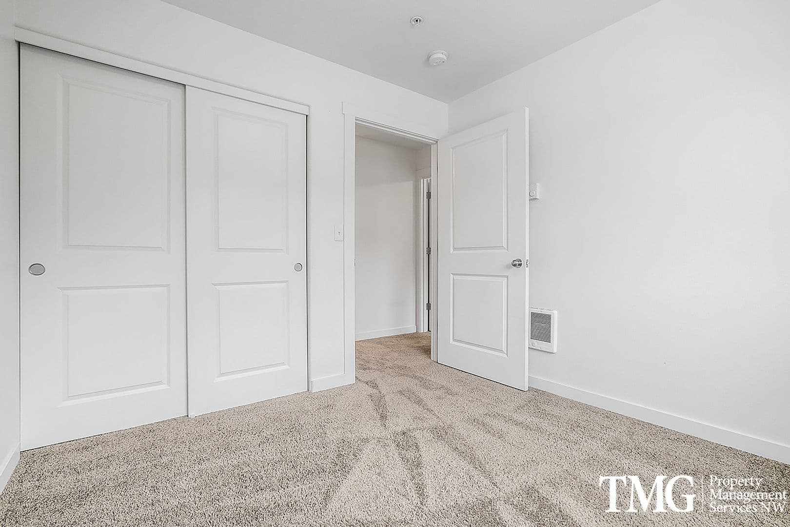 Battle Ground Apartment: 1017 SE 12th Ave