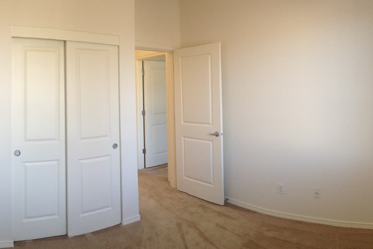 Vancouver Apartment: OLP 5264 NE 121st Avenue