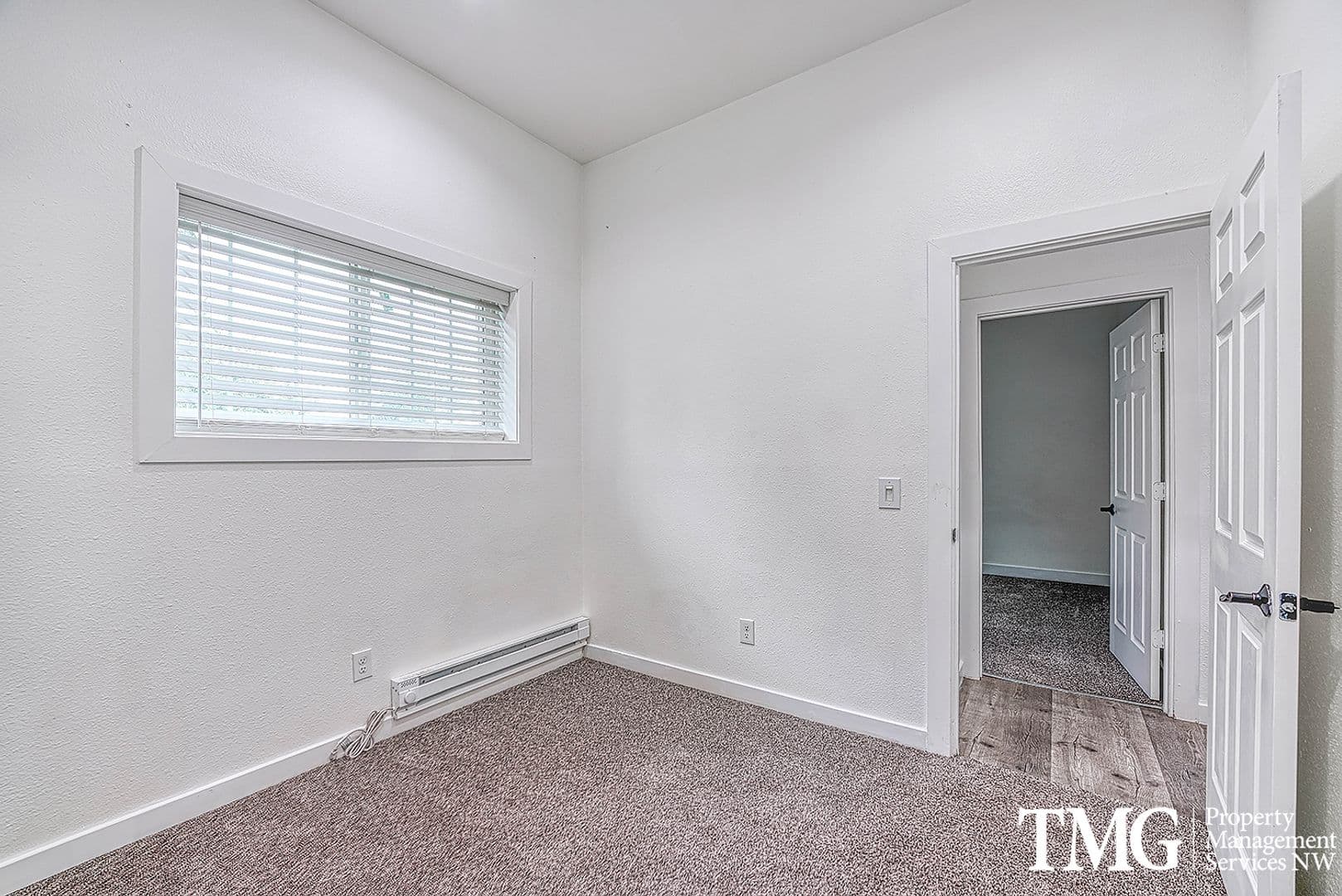 Kennewick House: 312 S Kellogg Street #B